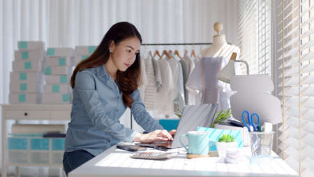Shopify for UK Entrepreneurs: Customising Your Online Store for British Consumers
