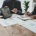 Traditional High Street Banks vs. Challenger Banks: What UK Entrepreneurs Need to Know