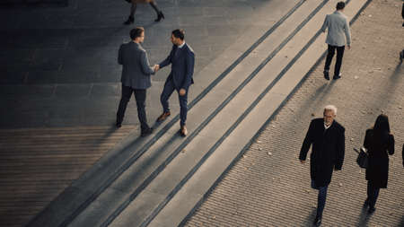 What Investors Look for on UK Crowdfunding Platforms: Insights from Angels and VCs