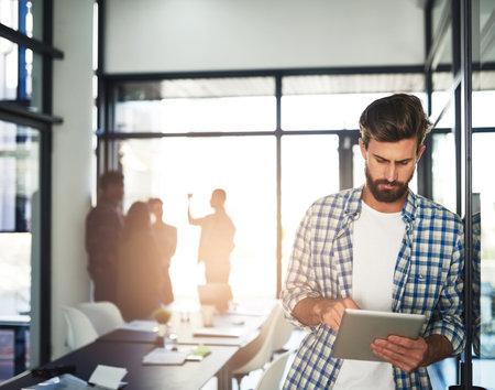 Adapting to Market Trends: Future-Proofing Your UK Freelance Career